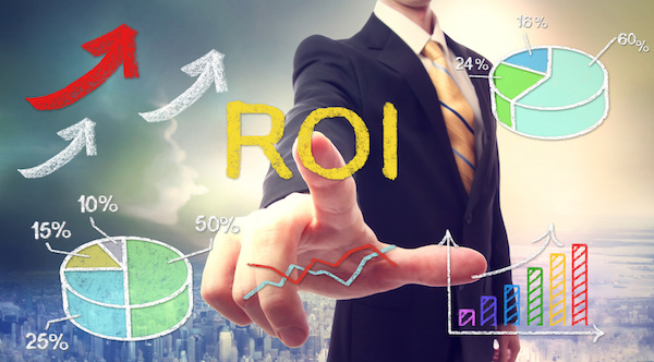 ROI, Businessman virtual screen